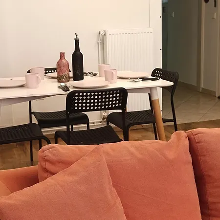Rotοnda Downtown 아파트